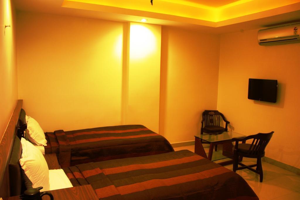 Hotel Avn Grand Ranchi Habitación foto