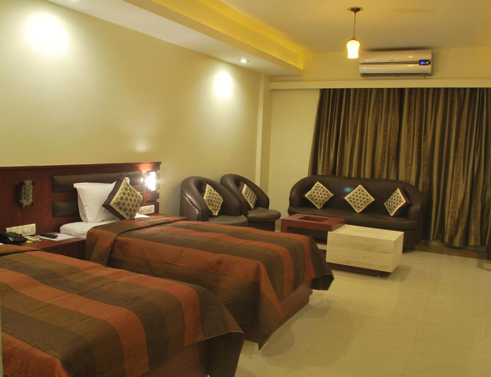 Hotel Avn Grand Ranchi Habitación foto